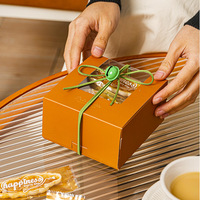 Boîte d'emballage Flocon de Neige - Biscuits artisanaux en forme de riz croustillant avec texture croquante, dattes au lait et caramel, boîte cadeau dessert