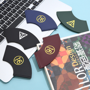 Marque-page en cuir PU motif Académie Magique, protecteur d'angle de livre en forme d'éventail, marque-page motif Neuf et Trois-Quarts - Product Image 5