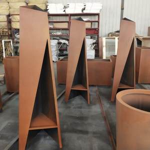 高さ160cmの屋外用暖炉、耐候性鋼製の丸型ファイヤーピット、チミネア - Product Image 3