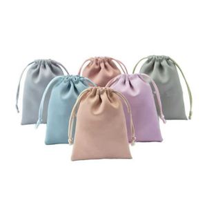 Petit conteneur à bijoux en velours personnalisé avec cordon de serrage pour les cadeaux de mariage et l'organisation de bonbons avec logo personnalisé - Product Image 1