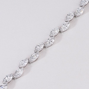 Bracelet en diamant créé en laboratoire en or massif 14 carats pour femmes, bijoux fins élégants avec un éclat radieux et un design classique - Product Image 4