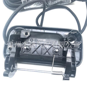 8L3Z-9943400-AC อุปกรณ์ตกแต่งภายในสีดำ ใช้ได้กับรถฟอร์ด F150 และ F250 - Product Image 1