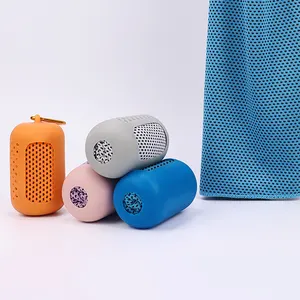 Toalla de campamento de secado rápido Toallas de microfibra geniales súper absorbentes con funda de silicona creativa portátil para gimnasio Playa Yoga Deporte Viajes