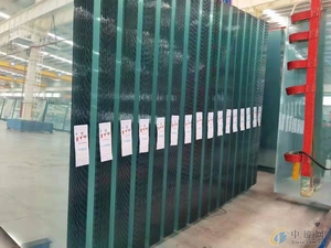 Chinese Factories Export 2mm, 3mm, 4mm, 5mm, 6mm, 8mm, 10mm, 12mm, 15mm, 19mm Thick Transparent Float Glass at Low Prices - Product Image 4