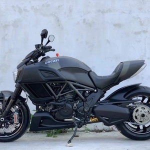 <span class=keywords><strong>Ducati</strong></span> Diavel Streetfighter d'occasion importée, bicylindre, Little <span class=keywords><strong>Monster</strong></span> 1199S, grande cylindrée 1200cc, moto lourde >80 km/h - Product Image 4