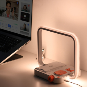 Wiit 15 Wát 3-in-1 RGB bảng đèn với bộ sạc không dây thiết kế hiện đại thân thiện với môi cơ thể nhựa cho văn phòng nhà sử dụng - Product Image 3