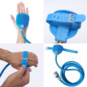 Массажный распылитель для собак с щеткой для ванной - Product Image 3