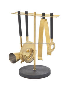 Ensemble de shakers à cocktail en acier inoxydable avec base et couvercle en bois élégants pour mariages et événements spéciaux - Product Image 2