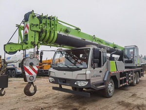 Grúa sobre camión todoterreno Zoomlion ZTC350 de 35T usada, certificada por la EPA para proyectos de construcción - Product Image 2