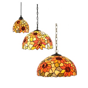 Lámpara de Araña de Cristal Artístico Tiffany Estilo Pastoral de 12'' con Diseño de Girasol para Dormitorio, Comedor, Luces Colgantes Elegantes para Decoración del Hogar - Product Image 3