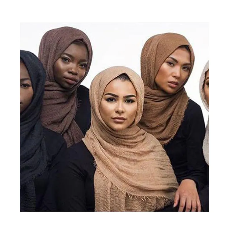 無地のしわイスラム教徒のスカーフ女性ヒジャーブ
