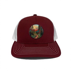Casquette de camionneur marron avec patch brodé réglable, dos en maille blanche, pour adulte, pour usage décontracté en extérieur, produite dans une usine au Vietnam - Product Image 1