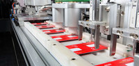 Machine de fabrication de cartes intelligentes GSM entièrement automatique à grande vitesse SMCCM-7000 avec PLC Mitsubishi