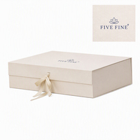 Boîte cadeau pliable rigide noire de luxe avec fermeture magnétique et ruban – Emballage personnalisable pour vêtements