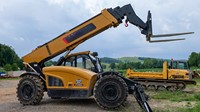 Chariot télescopique STH1256A, poids opérationnel 16000 kg, essieu et transmission Dana, vitesse de déplacement maximale 22,5 km/h, pour travaux portuaires et agricoles