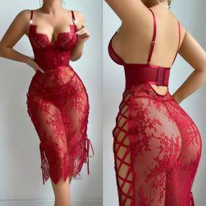 H3978 2025 Robe longue fendue sur le côté en dentelle rouge érotique, robe moulante sexy, chemise de nuit sexy à décolleté plongeant, lingerie pour la première nuit - Product Image 1