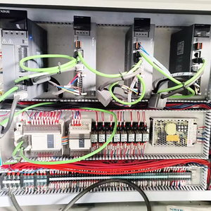 New <span class=keywords><strong>PVC</strong></span> uPVC cửa sổ cửa tự động Máy móc xây dựng 5-trục CNC End Máy phay cho điều kiện nhôm cửa sổ động cơ - Product Image 3