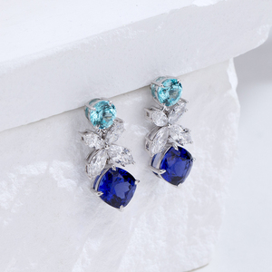 ต่างหูเพชรและไพลินทองคำขาว 14K รุ่น MSE-882 จาก Messi Jewelry สำหรับผู้หญิง - Product Image 3