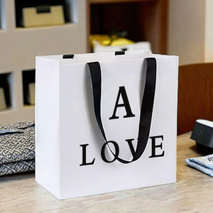 Bán buôn tùy chỉnh <span class=keywords><strong>in</strong></span> logo thương hiệu thiết kế khuyến mãi quần áo sang trọng bán lẻ Quà Tặng mua sắm đồ trang sức túi giấy Hộp quà tặng với xử lý - Product Image 5