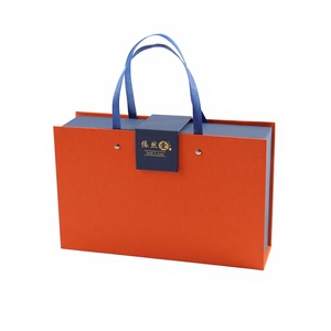 Kotak Hadiah Mewah dengan Penutup Magnetik, Kotak Karton Ramah Lingkungan yang Dapat Disesuaikan, Hot Stamping UV Matte - Product Image 2