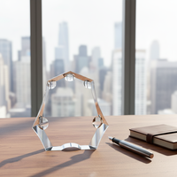 Trophée en cristal optique K9 poli à la main - Design géométrique moderne, effet lumineux irisé, gravure au laser, impression par transfert thermique