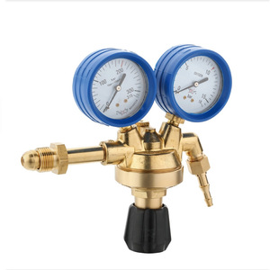 Régulateurs de pression de qualité industrielle de style italien, modèle européen, manomètres pour acétylène LGP, oxygène/CO2, modèle d'exportation italien - Product Image 1
