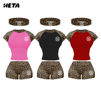 Set 2 Potong Motif Leopard Pinggang Tinggi Atasan Lengan Pendek dan Celana Pendek untuk Wanita dengan Bando Pakaian Sehari-hari Logo Kustom Streetwear OEM