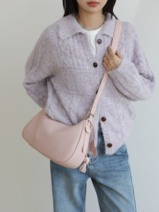 Sac fourre-tout Hobo en cuir véritable rose vif grande capacité à faible MOQ, sac messager en cuir de vachette souple, sac fourre-tout minimaliste en cuir de vachette pour boutique - Product Image 5