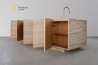 Comptoir de cuisine en travertin romain de luxe moderne YUSHI, îlot en pierre naturelle Wabi-sabi pour projets de design haut de gamme