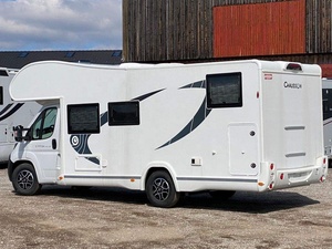 Autocaravana Blanca de Lujo para Acampar, Utilizada como Vivienda sobre Ruedas, Aplicación para Vehículos con Número OEM. Caravana Camper - Product Image 4
