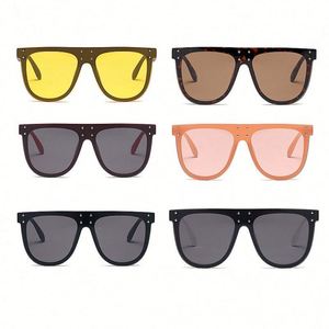 Vente en gros de lunettes de soleil tendance noires à grande monture, UV400, surdimensionnées, à dessus plat, pour femmes - Product Image 6