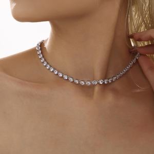 Collar de Lujo de Acero Inoxidable con Diamantes CZ Baguette y Racimo Redondo, Cadena de Tenis Dorada con Cristales Iced Out - Product Image 3