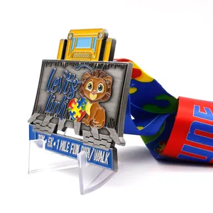 Pas cher personnalisé 3d logo dessin animé lion sport médaillon métal émail doux course récompense enfants médaille