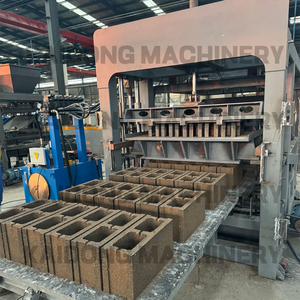 Maquinaria para la Fabricación de Ladrillos QT5-15, Máquina Automática para Hacer Bloques, Máquina para Hacer Bloques de Hormigón, Sudáfrica - Product Image 4