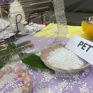 Résine PET de qualité supérieure, 100% vierge, qualité bouteille, granulés de polyester, pellets de résine PET, au meilleur prix - Product Image 4