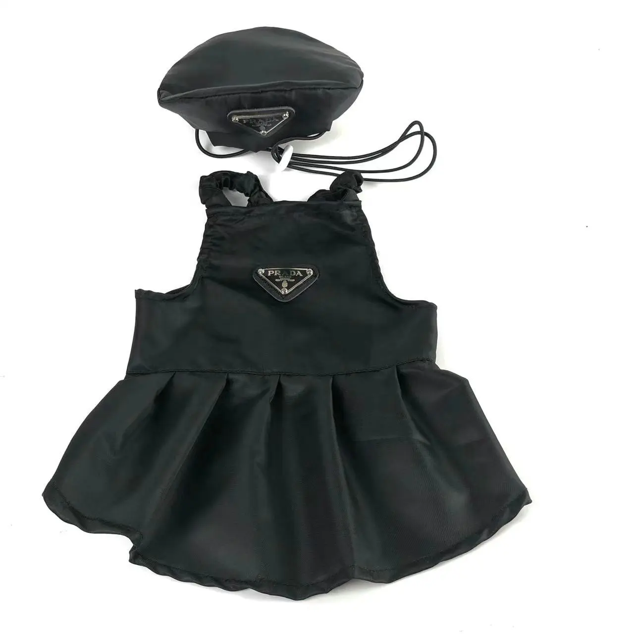 Hot Sales Dog Black Luxury Dress Pets Designer Fashion Clothes Cat Comfortable Dress with Hat Popular Cat Clothes