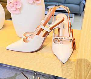 Nuevos Tacones Altos de Verano con Punta Fina y Diseño Único, Tacones Altos de Mujer con Nudo de Mariposa y Parte Trasera Abierta - Product Image 6