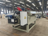 Mesin Pengupas Kulit Kayu Presisi Tinggi untuk Produksi Kayu Lapis dengan PLC & Gearbox