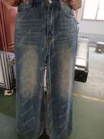 Machine de gravure laser pour jeans avec zone de travail de 1500x1500 mm, machine à déchirer le denim pour l'usine de vêtements