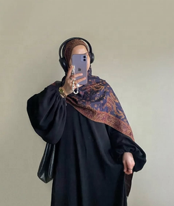 2025 femmes Floral Jacquard foulard doux Modal grand gland Paisley Faux cachemire hiver Style ethnique chaud été vente châle - Product Image 3