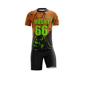 Uniforme de football par sublimation en vente, service OEM, très demandé / Uniforme de football à impression par transfert thermique, dernier design - Product Image 1