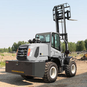 Meilleur prix Chariots élévateurs diesel tout-terrain 4x4 de 4 tonnes Moteur EPA Eur5 Bonne qualité Livraison rapide État neuf - Product Image 5