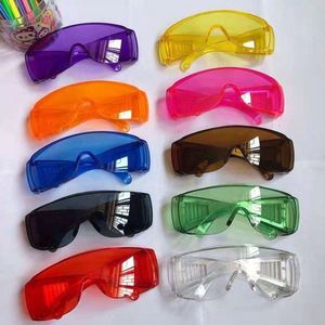 Lunettes de soleil surdimensionnées transparentes avec logo personnalisé pour femmes et hommes, idéales pour le travail et la conduite, protection UV400, anti-vent - Product Image 3