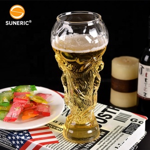 Verre à bière haut transparent de 16 oz, forme créative moderne, pour bar, fête, football, style stein - Product Image 3