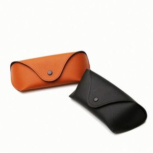 Étuis à lunettes rétro personnalisés avec logo pour lunettes de soleil et lunettes de vue, en cuir PU semi-rigide marron et noir - Product Image 1