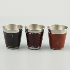 Copas de Vino de Acero Inoxidable de 60 ml con Funda de Cuero, Juego de Vasos Portátiles para Viaje - Product Image 1