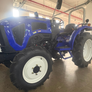 Tracteur agricole multifonctionnel haute performance 4x4 50 CV, tracteur compact utilitaire avec attelage avant - Product Image 6