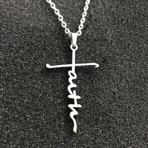 Collar con Colgante Inspirador Chapado en Oro, Collar con Colgante de Cruz de Acero Inoxidable con la Palabra 'Fe' y 'Jesús' para Mi Hija - Product Image 4