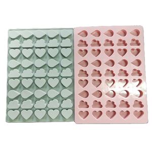 Nuevo Molde de Silicona para Caramelos de Gelatina y Gomitas con Forma de Corazón y Nube, 45 Cavidades, Grado Alimenticio - Product Image 1