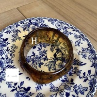 Bracelet en résine irrégulier, léger, transparent et coloré, esthétique artistique, de qualité supérieure, avec matériaux écologiques pour l'été